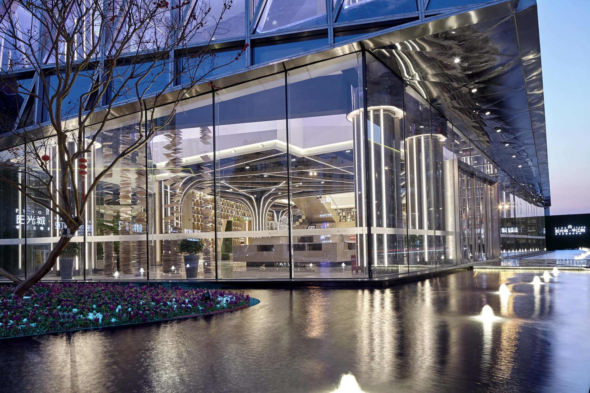 What Causes White Spots on Glass Curtain Walls?