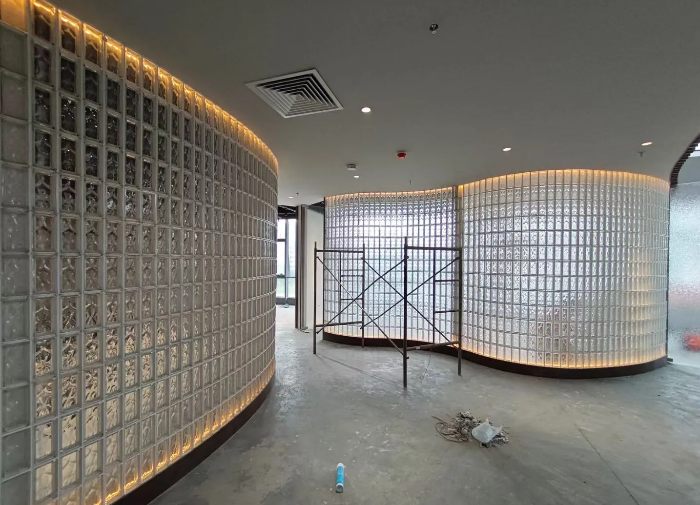 hollow glass block for commercial construction.jpg