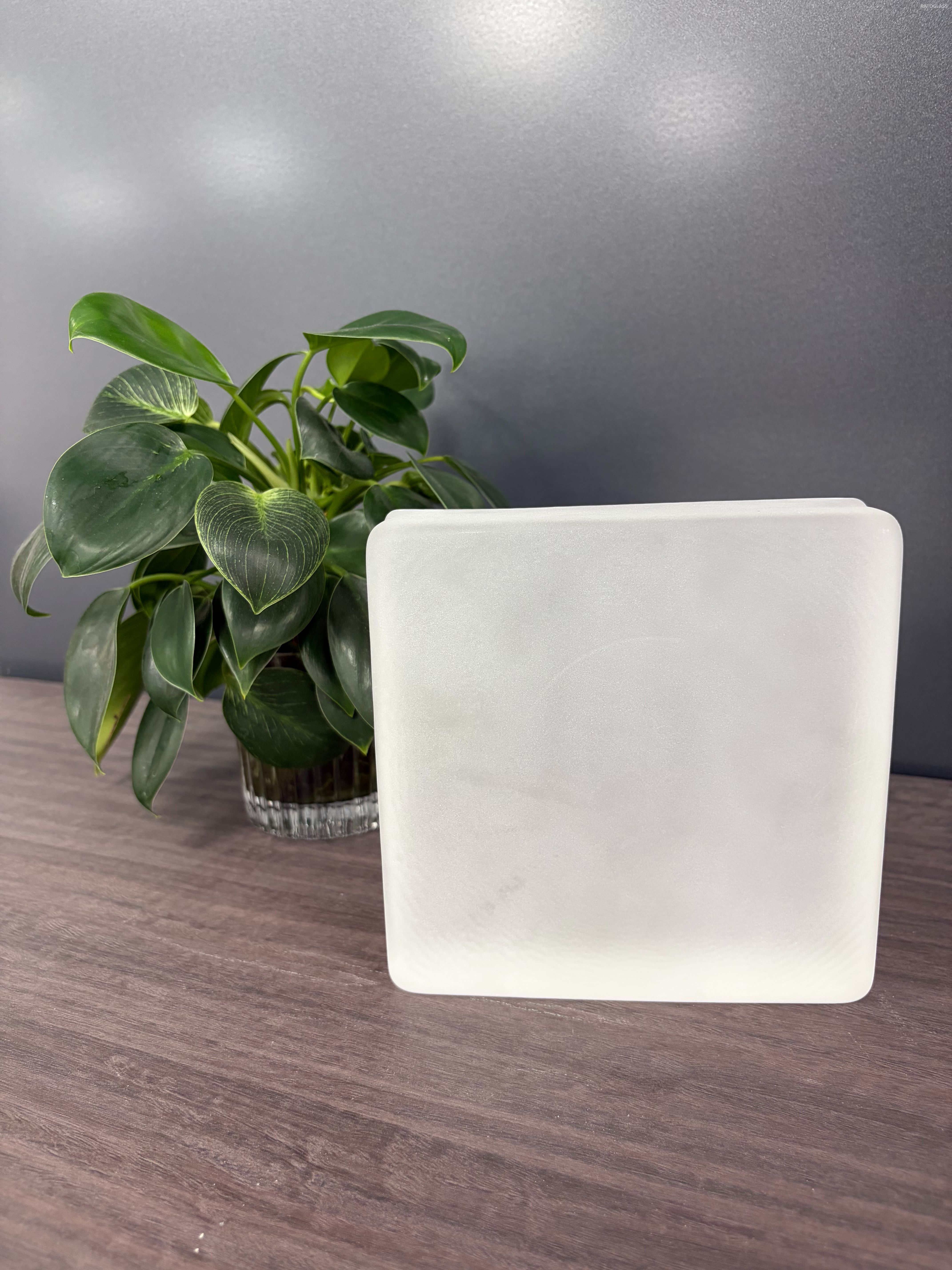 Frosted Glass Brick Home Interior Decorative Colored Solid Glass Brick 150x150x50mm Hot-melt Glass Wall Bricks for Building 