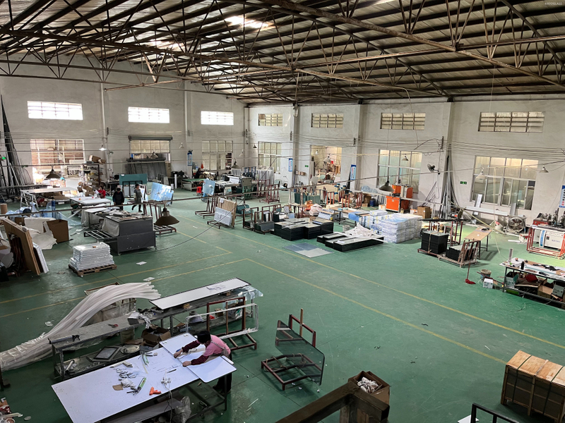 Mirror manufacturing for commercial projects