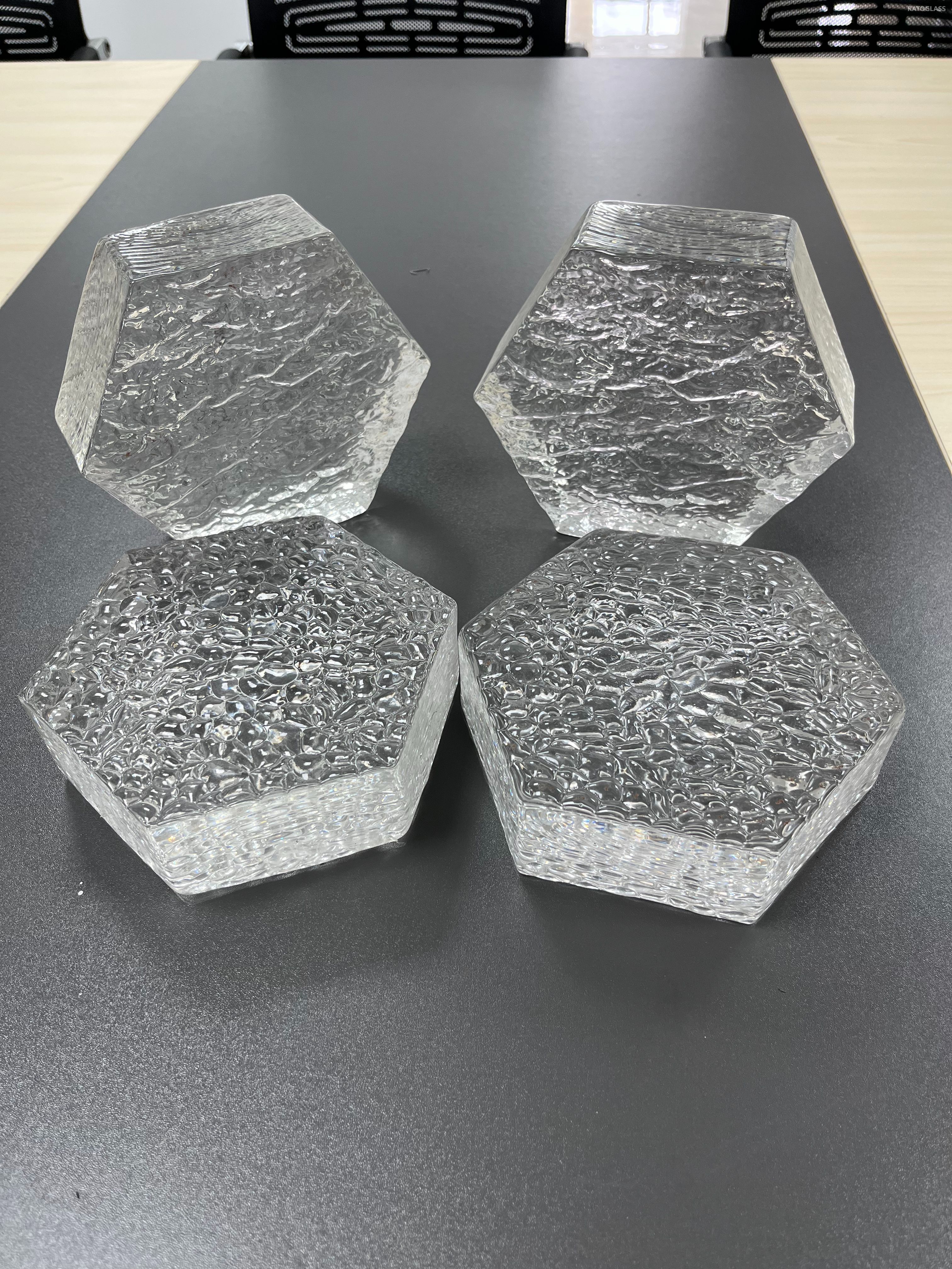Hexagon Transparent Glass Brick Embedded Solid Hot Melt Glass Bricks Honeycomb Pattern Blocks for Wall Partition Decorative Glass Block