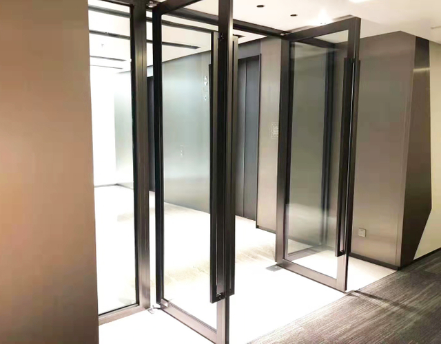 Fire rated glass door